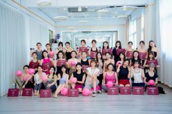 -亚太瑜伽普拉提学院