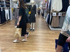 -优衣库(上海虹口龙之梦店)