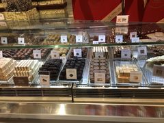 面包甜点陈列柜-VENCHI 闻绮(北京国贸商城店)