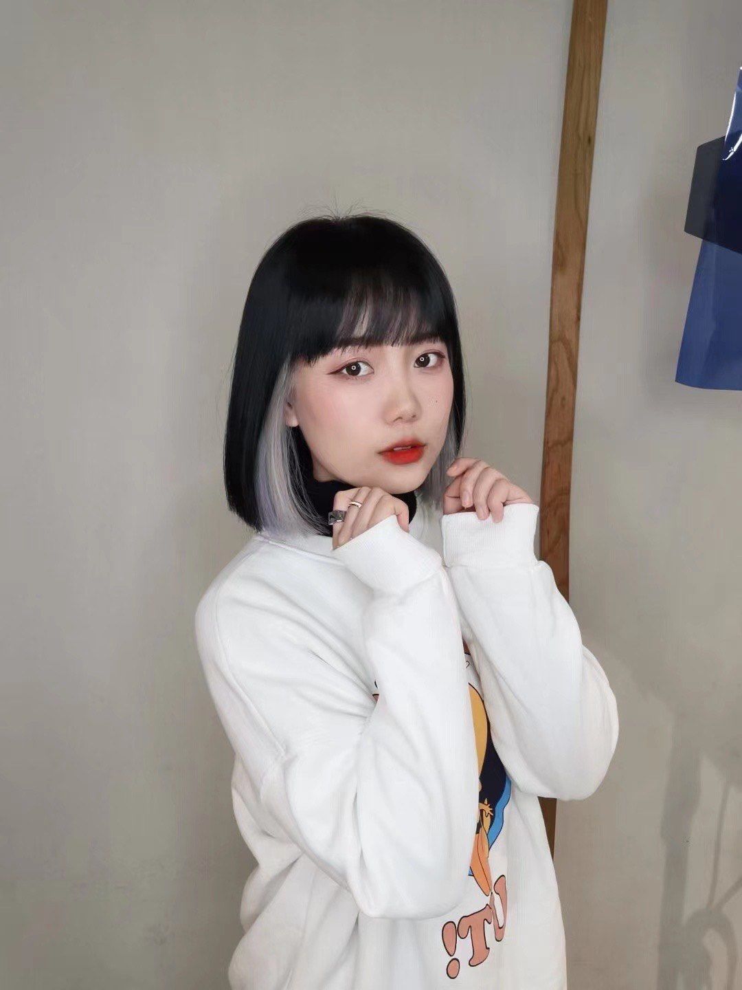 挂耳染 银白色挂耳染发