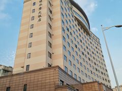 -山明水秀大饭店