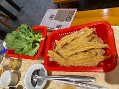 -老东风菜馆·羊肉火锅·海鲜·砂锅粥