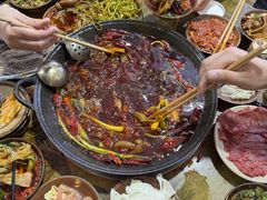 -黄潇洒老火锅(九眼桥宏济巷店)