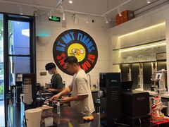 -Dogi&kiki Coffee(中心商务大厦店)