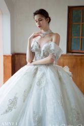 -艾米丽婚纱礼服