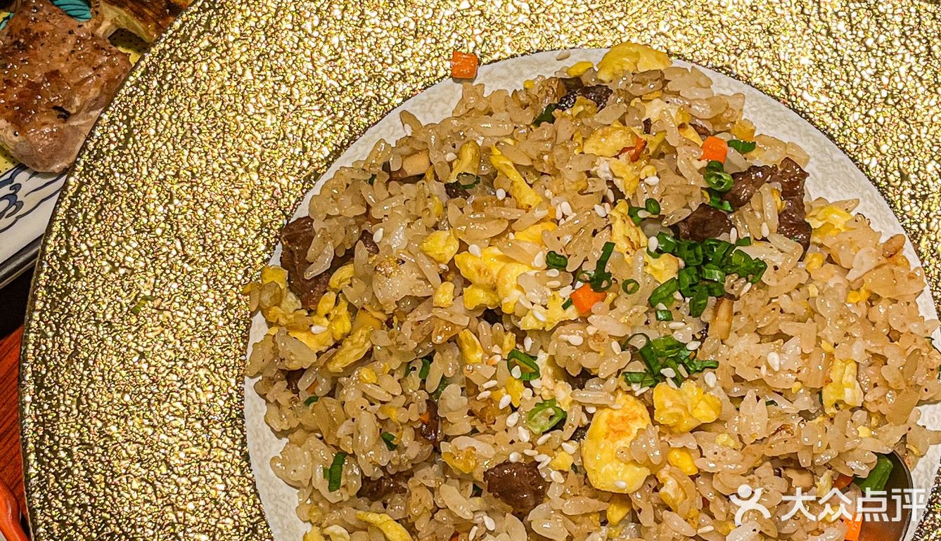 留在武汉的理由，这碗杨梅荔枝饮料算一个❗