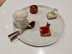 -潮一不贰·法式甜品·生日蛋糕·西式简餐(外滩店)