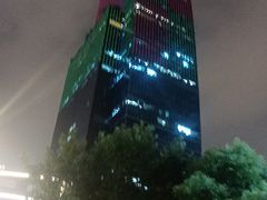 -上海龙之梦万丽酒店