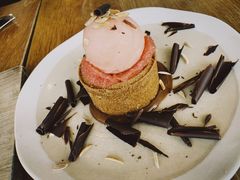 -ROAST coffee & eatery