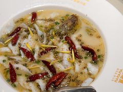 -渔语鱼酸菜鱼新川菜(来福士店)