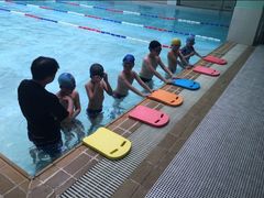 -虹桥河滨花园会所游泳馆