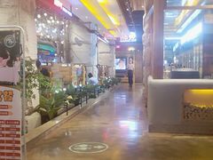 大堂-河坝烧烤串城(金达莱店)