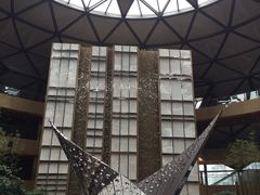 -上海滴水湖皇冠假日酒店