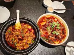 -万重锦·人文川菜馆(骡马市店)