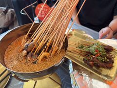 -何师烧烤Pro ·江湖川菜·小龙虾·精酿(太古里旗舰店)
