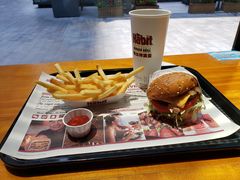 -The Habit Burger Grill 哈比特汉堡(复兴soho店)