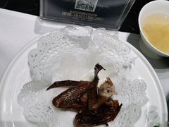 -红鼎豆捞·非遗鲍皇汤火锅(宝丰路店)