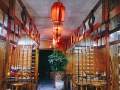 -果松木炭酸菜铜火锅·外婆参鸡汤