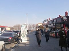 -凌海服务区-停车场