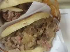 -闫家驴肉老店(华电一校店)