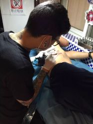 -越域刺青