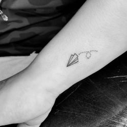 -SNOW TATTOO STUDIO
