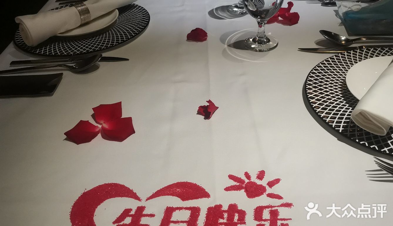 小朋友爱吃。我尝了一片，软嫩，品质还可以