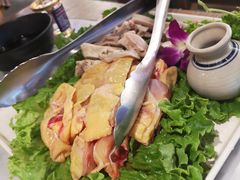 -尚尚仙·酸汤猪手·猪肚鸡火锅(华联万柳购物中心店)