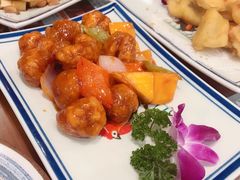 菠萝咕咾肉-小龍鳳餐室(番禺路店)