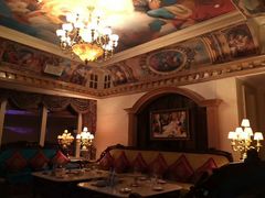 -白玉兰广场停车场