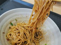 -万方圆拌粉瓦罐汤(九江湖滨店)