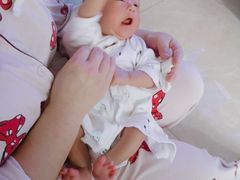 -爱贝尔高端月嫂(母婴护理)