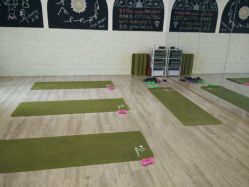 -瑜舍瑜伽连锁教室