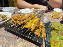 -老街烧烤大排档·地道湖北菜·龙虾馆(汉口火车站店)