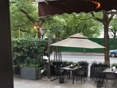 -麦凯伦烧烤·精酿超级工厂店(金桥总店)