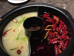 -佬土鹅肠火锅(解放路店)