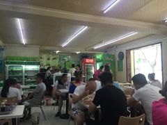 等位区-阿叶羊杂碎(前进街店)