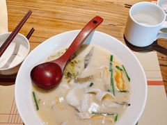 招牌黄鱼面-荣家黄鱼面(南京西路店)