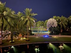 -三亚湾海居铂尔曼度假酒店