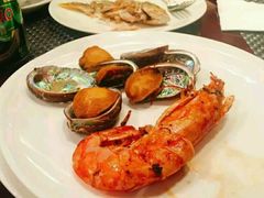 -荣誉国际酒店-云顶旋转餐厅