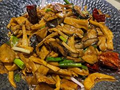 -关东小磨东北菜(上海长风大悦城店)