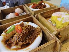 蟹籽鲜虾蒸烧麦-名点一号·精致茶点·手工制作(宝华店)