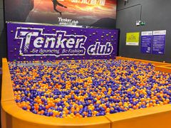 -Tenker Club弹刻极限主题公园 · 蹦床 · 团建 · 生日派对(大关店)