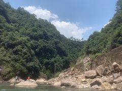 -安吉龙王山峡谷漂流