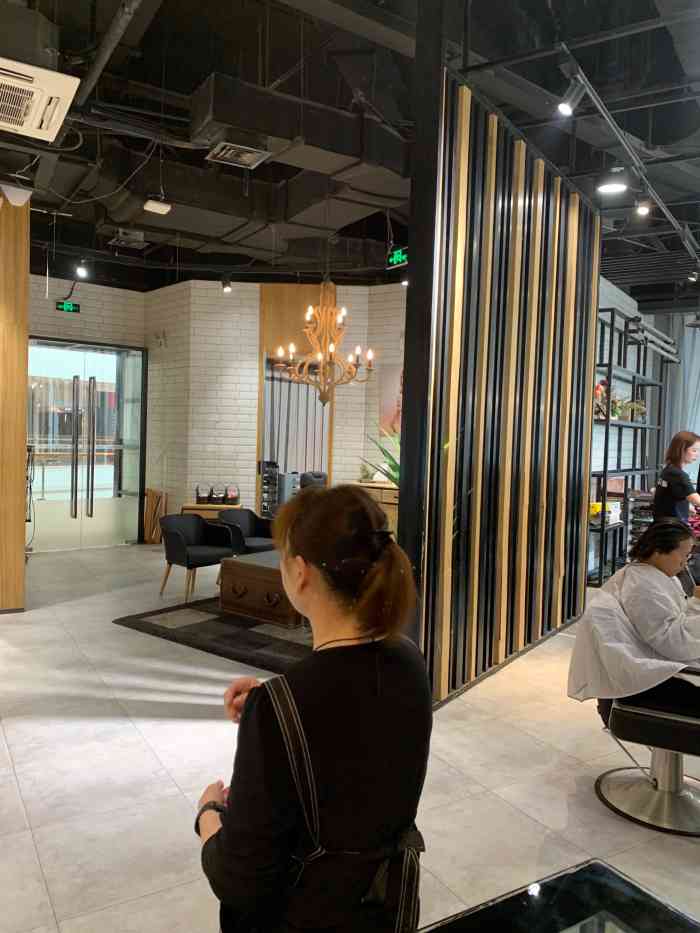 magi美界造型(景枫中心店)-"【项目】剪发景枫4楼,因为之前是在哪里.