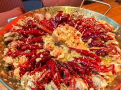 -何师烧烤·小龙虾·江湖川菜·精酿啤酒(中铁西城店)