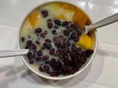红豆炼乳刨冰-美肴冰品·汉堡·牛腩饭(总店)