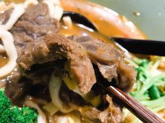 手切酸菜牛腱子面-陳八两面家(滨江天街店)