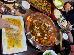 -虾弄弄海派小龙虾·牛羊蝎子火锅