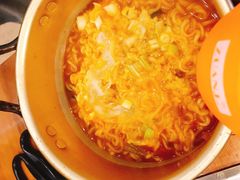 辛拉面-肉甲韩国木炭烤肉(新壹街1店)